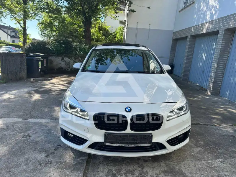 2015 BMW 218