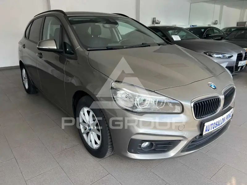 2015 BMW 218