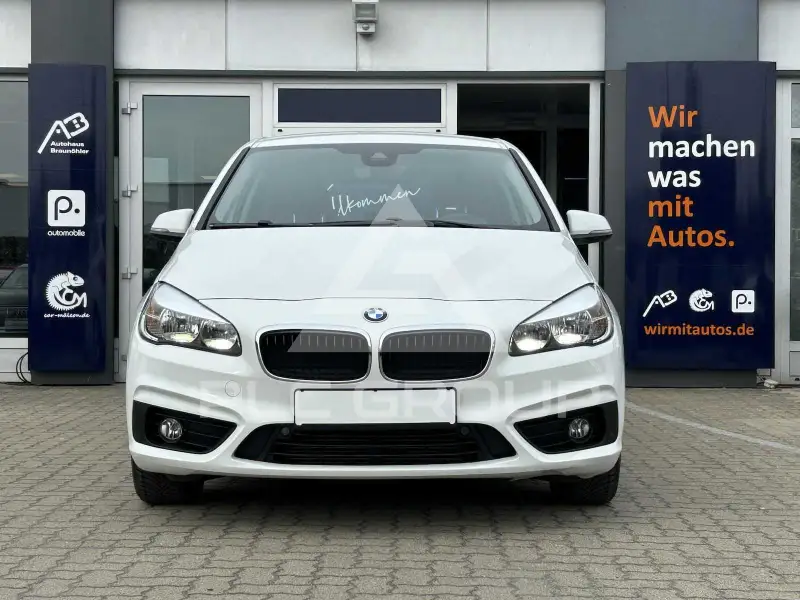 2015 BMW 218