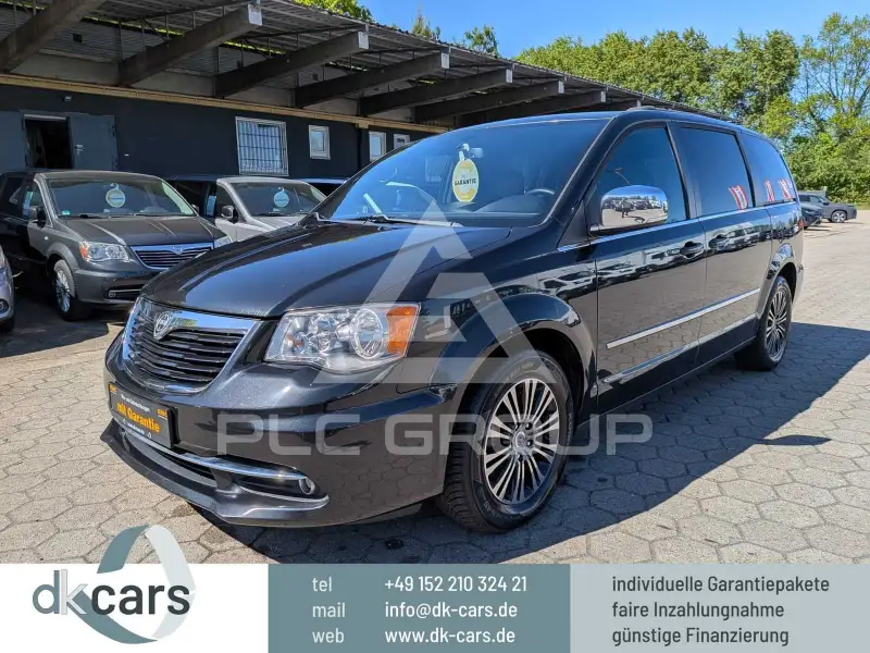 2015 Lancia Voyager