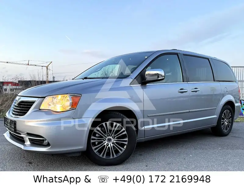 2015 Lancia Voyager
