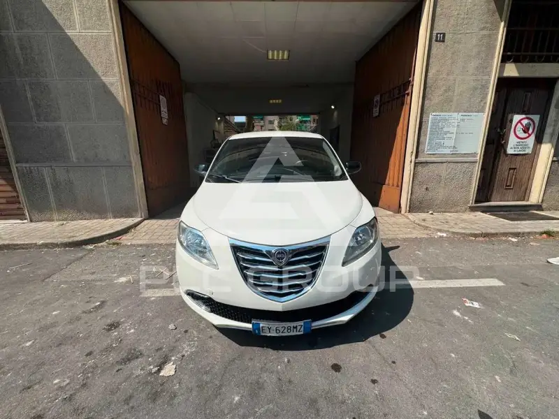 2015 Lancia YPSILON