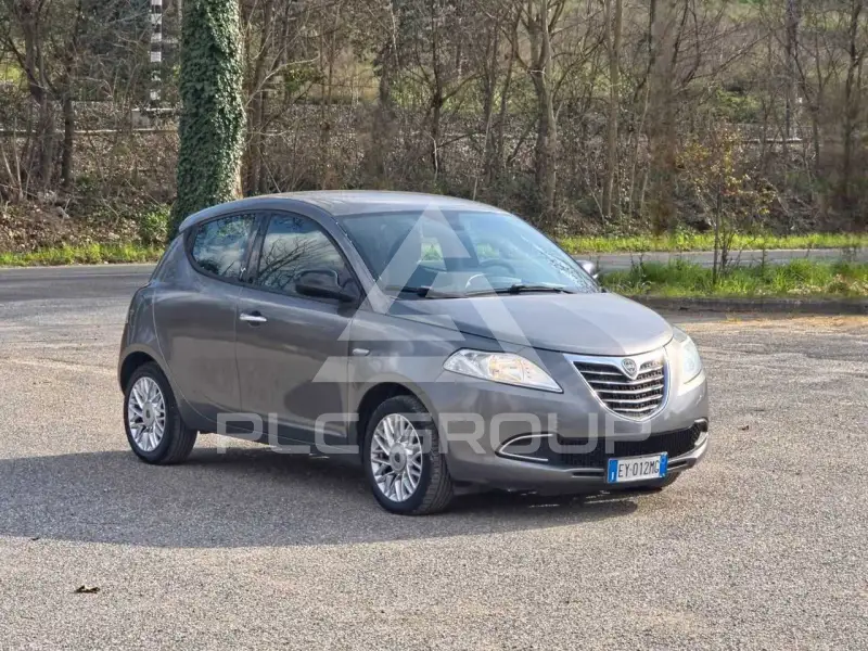 2015 Lancia YPSILON