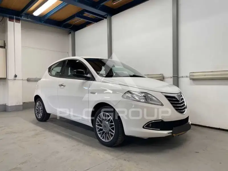 2015 Lancia YPSILON