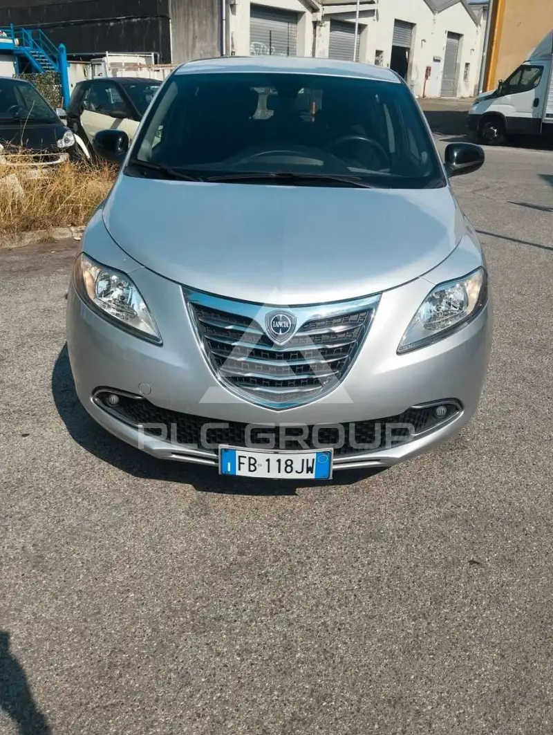 2015 Lancia YPSILON