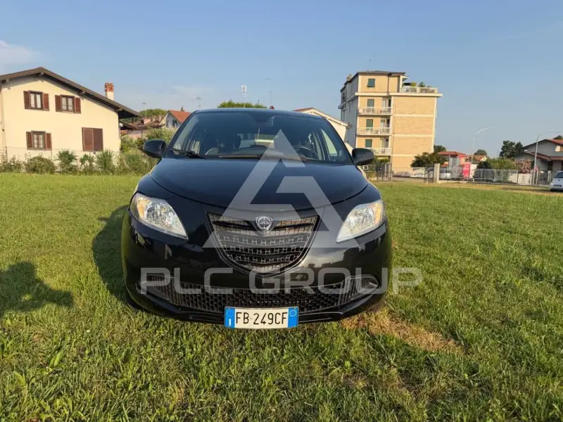 2015 Lancia YPSILON