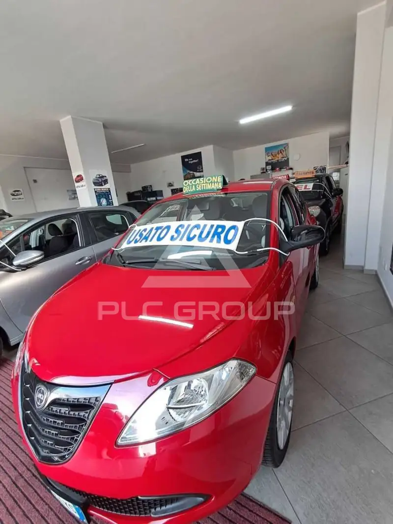 2015 Lancia YPSILON