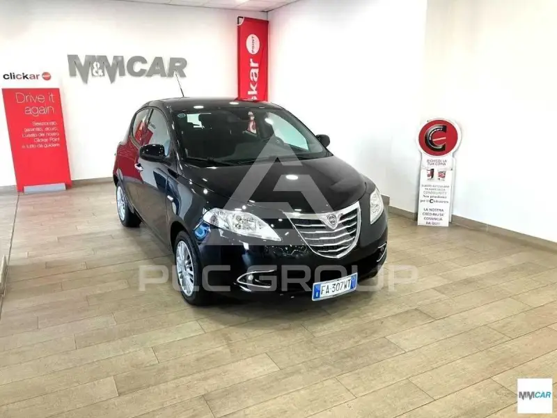 2015 Lancia YPSILON