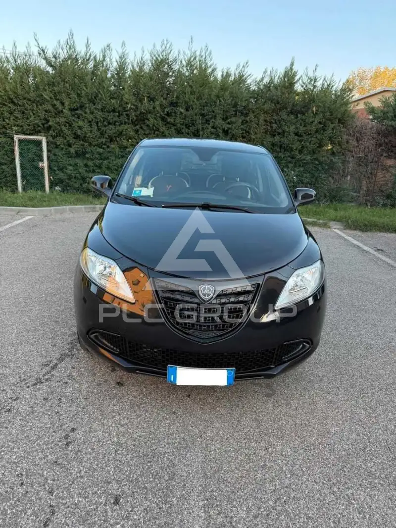 2015 Lancia YPSILON