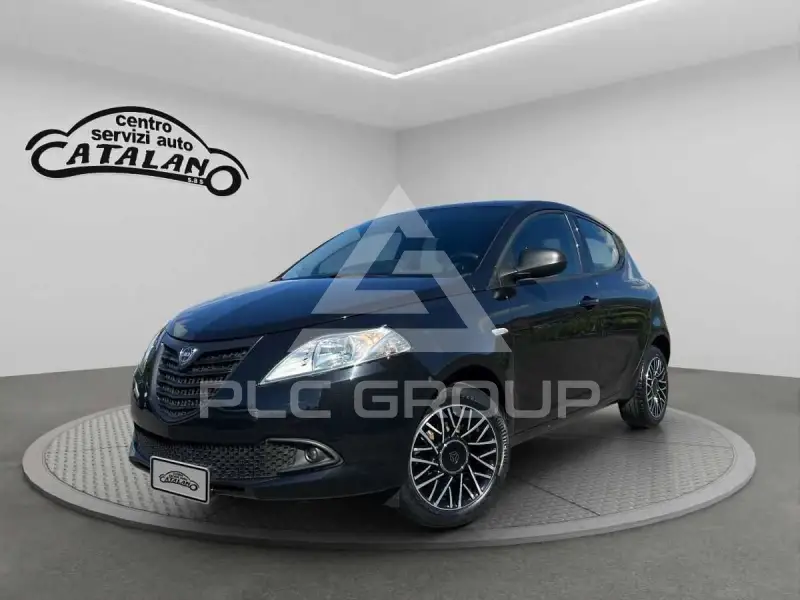 2015 Lancia YPSILON