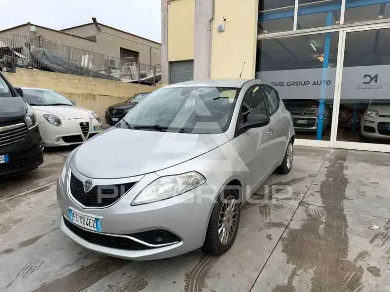 2015 Lancia YPSILON