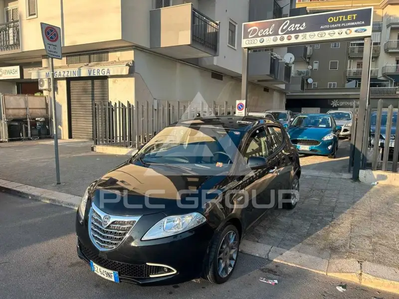 2015 Lancia YPSILON
