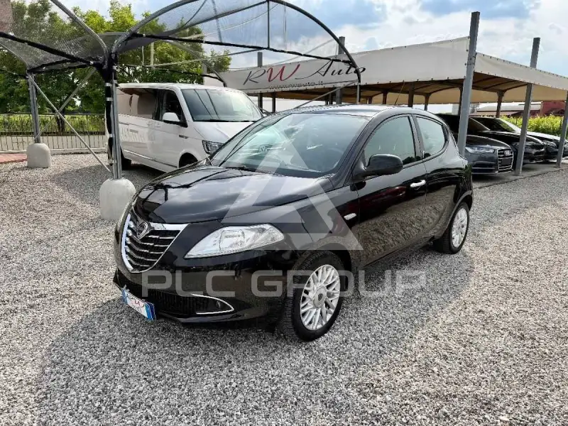 2015 Lancia YPSILON