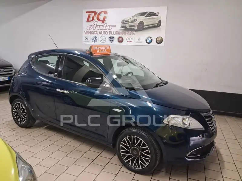 2015 Lancia YPSILON