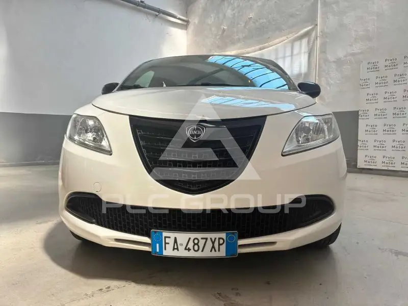 2015 Lancia YPSILON