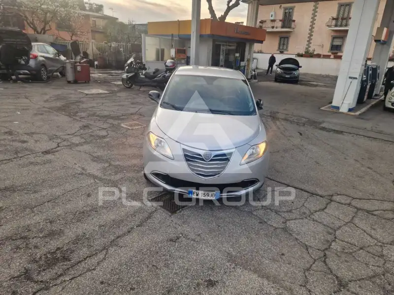 2015 Lancia YPSILON