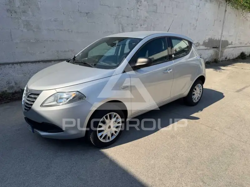2015 Lancia YPSILON