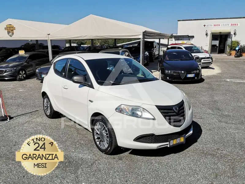 2015 Lancia YPSILON