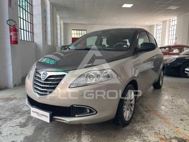 2015 Lancia YPSILON