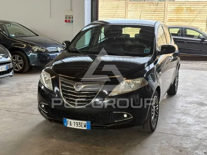 2015 Lancia YPSILON