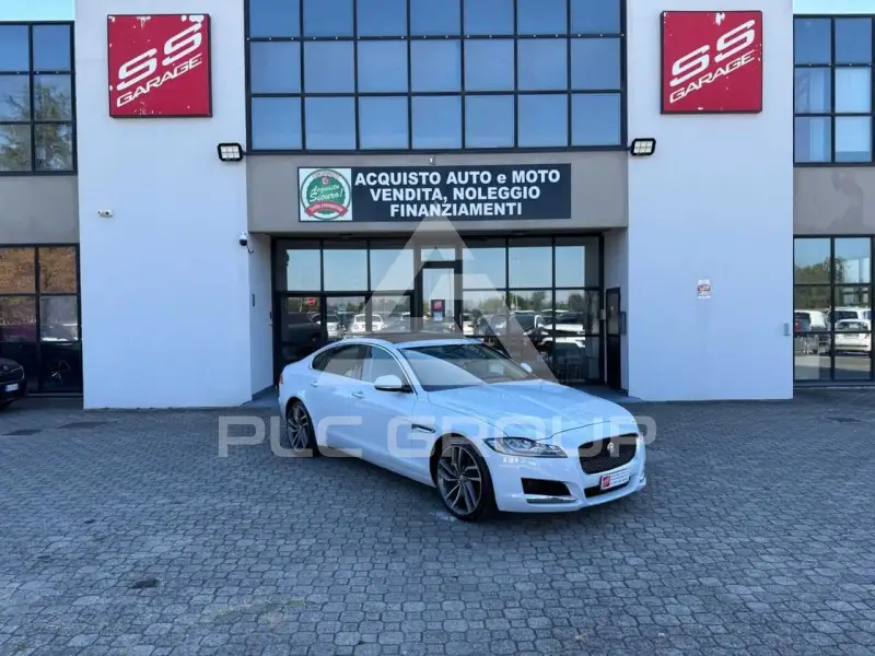 2015 Jaguar XF