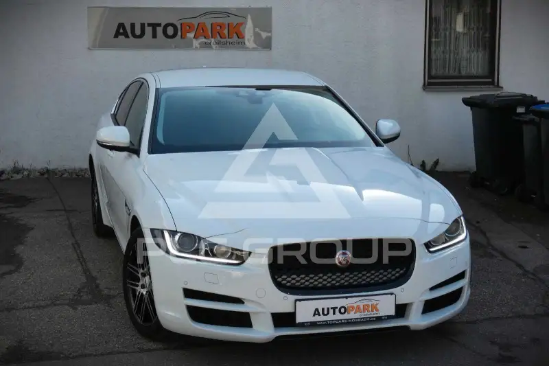 2015 Jaguar XE