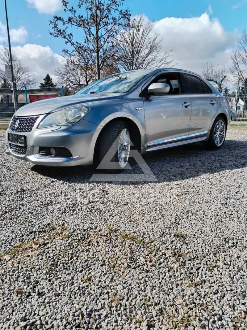 2015 Suzuki KIZASHI