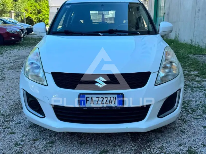 2015 Suzuki SWIFT