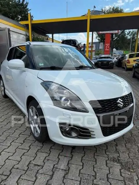 2015 Suzuki SWIFT