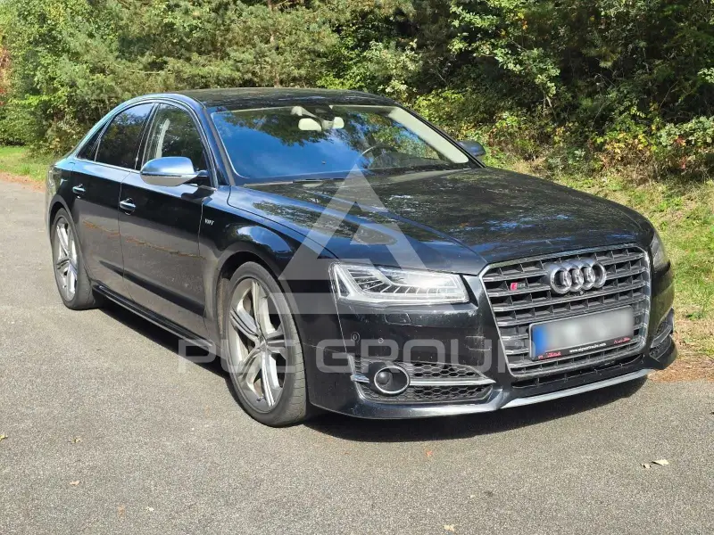 2015 Audi S8