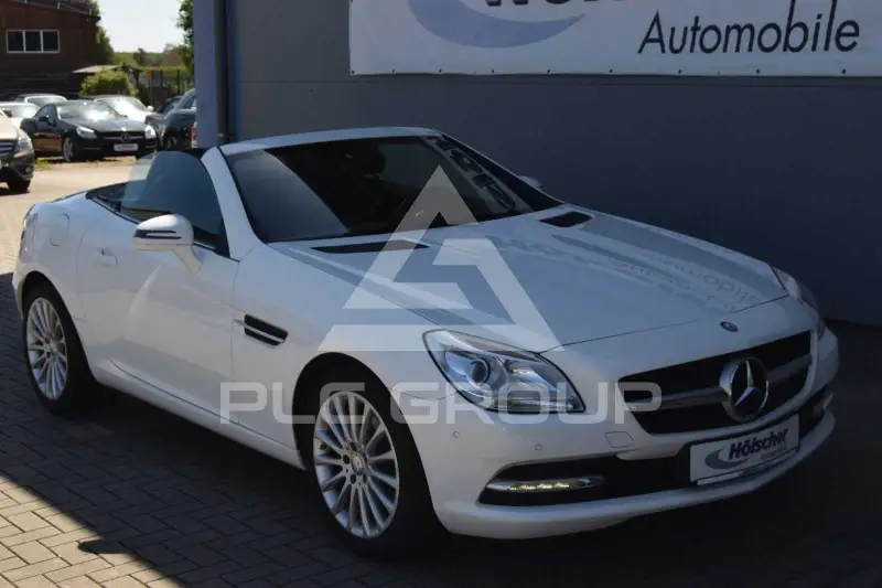 2015 Mercedes Benz SLK 200