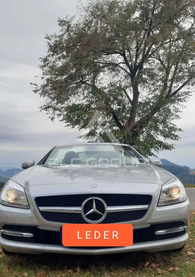 2015 Mercedes Benz SLK 200