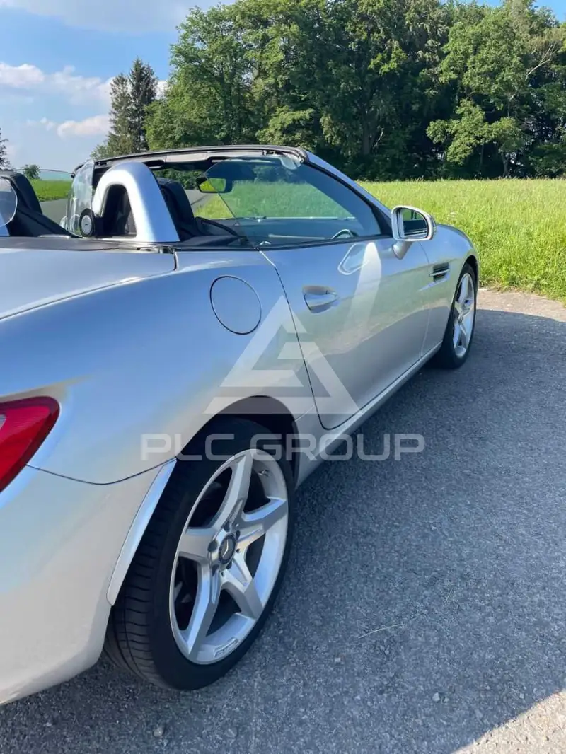 2015 Mercedes Benz SLK 200
