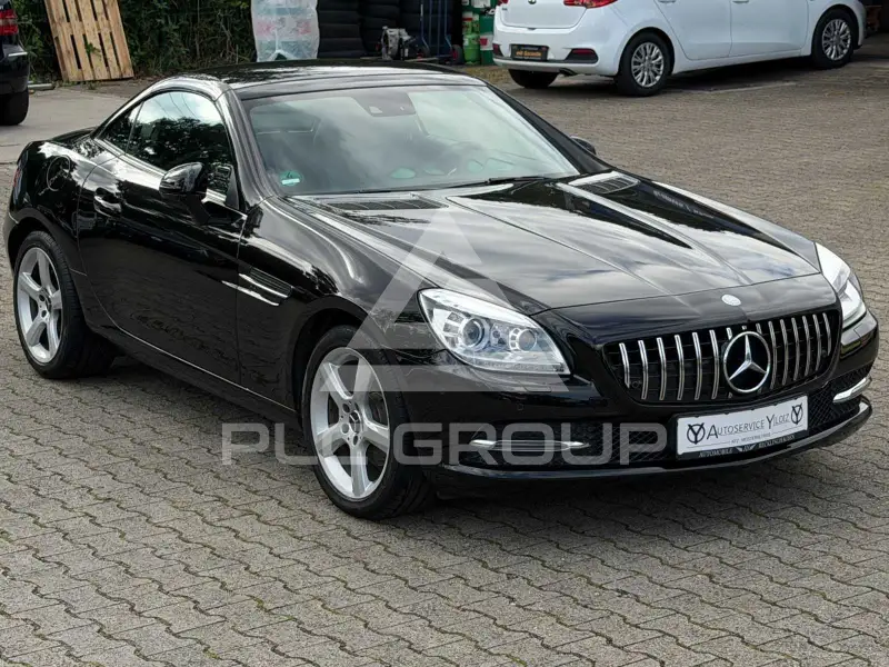2015 Mercedes Benz SLK 200