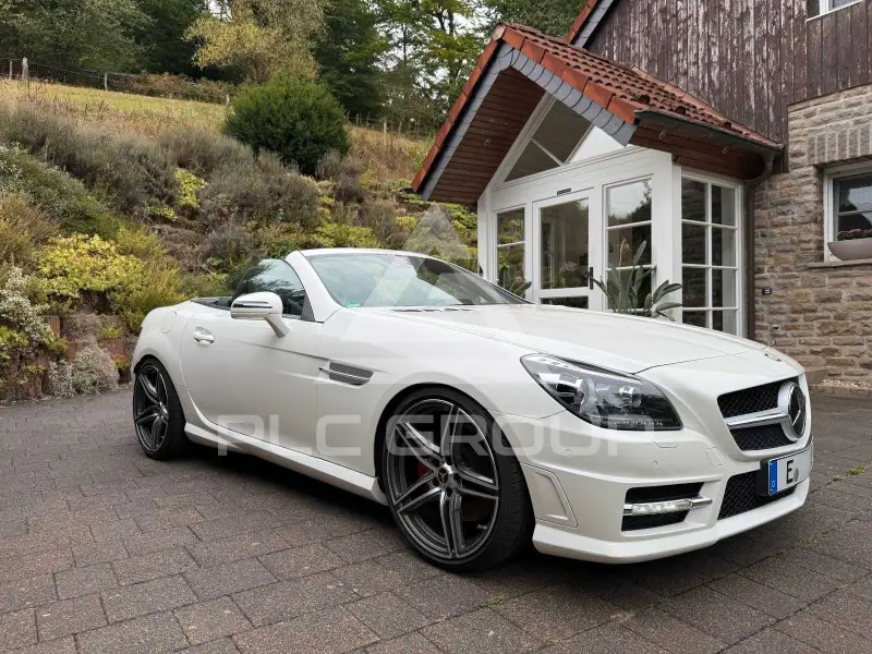 2015 Mercedes Benz SLK 200