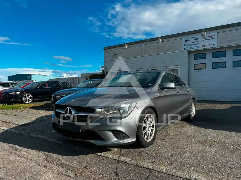2015 Mercedes Benz CLA 200