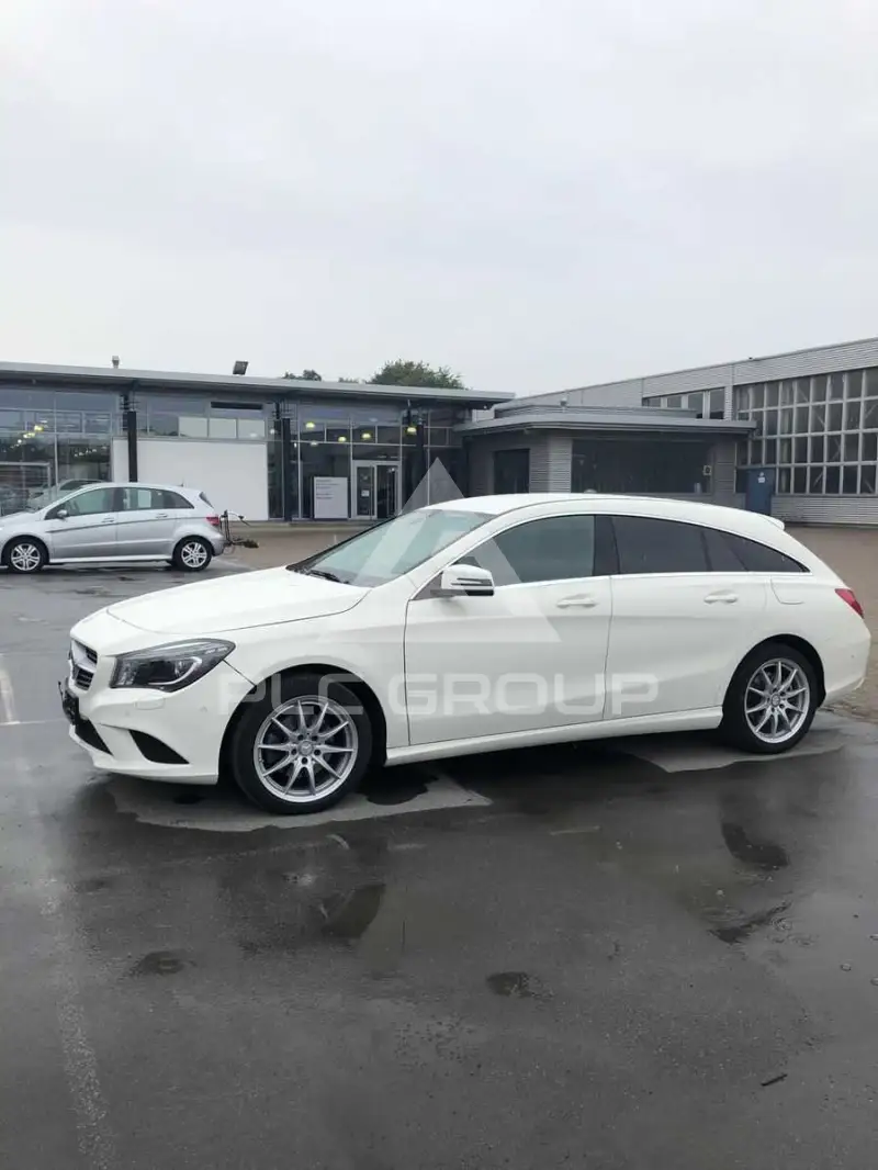 2015 Mercedes Benz CLA 200