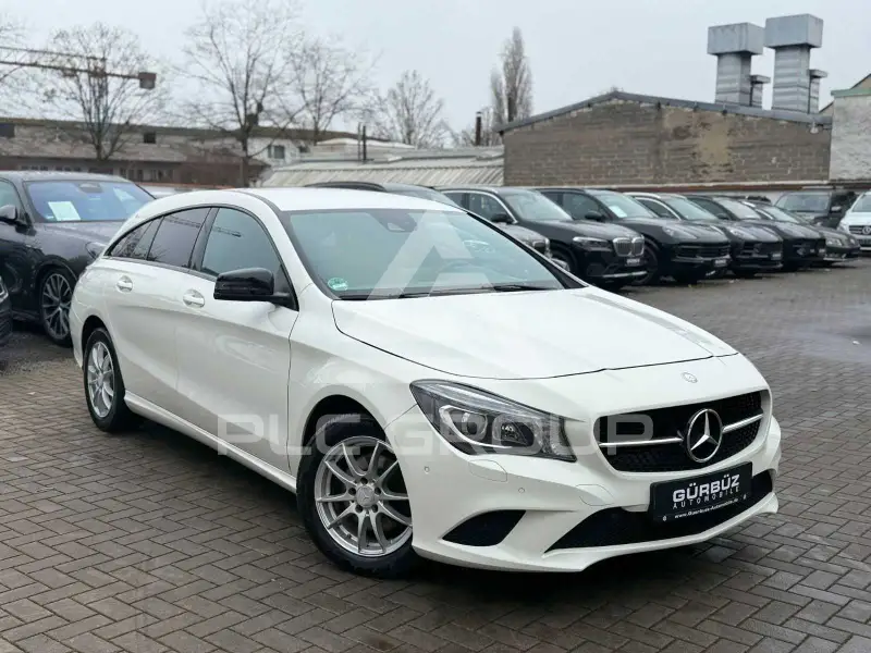 2015 Mercedes Benz CLA 200