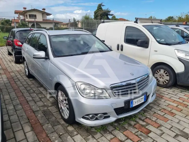 2015 Mercedes Benz C 220