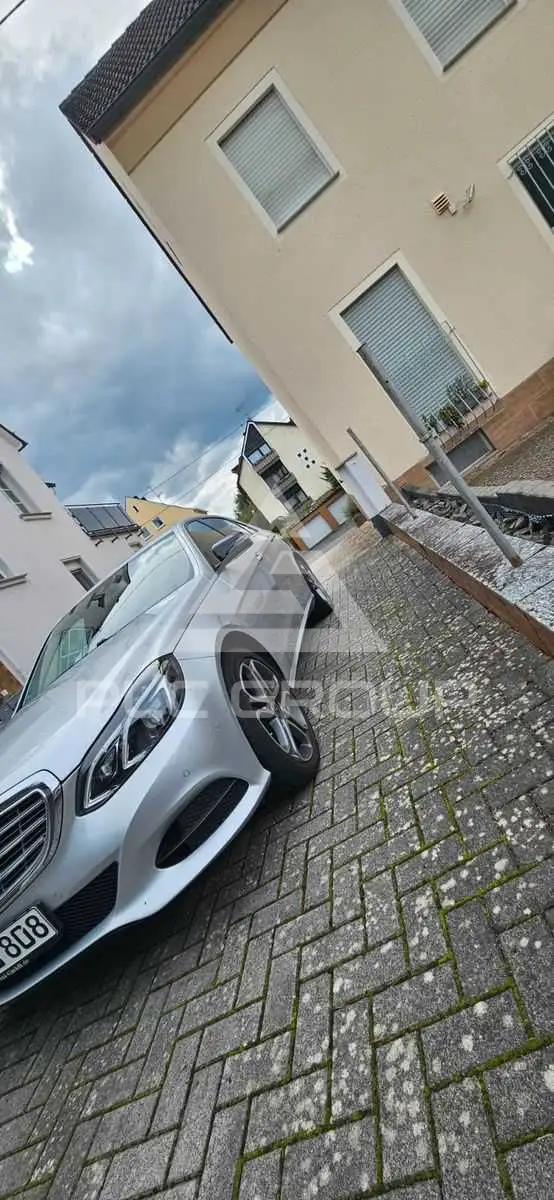2015 Mercedes Benz E 200