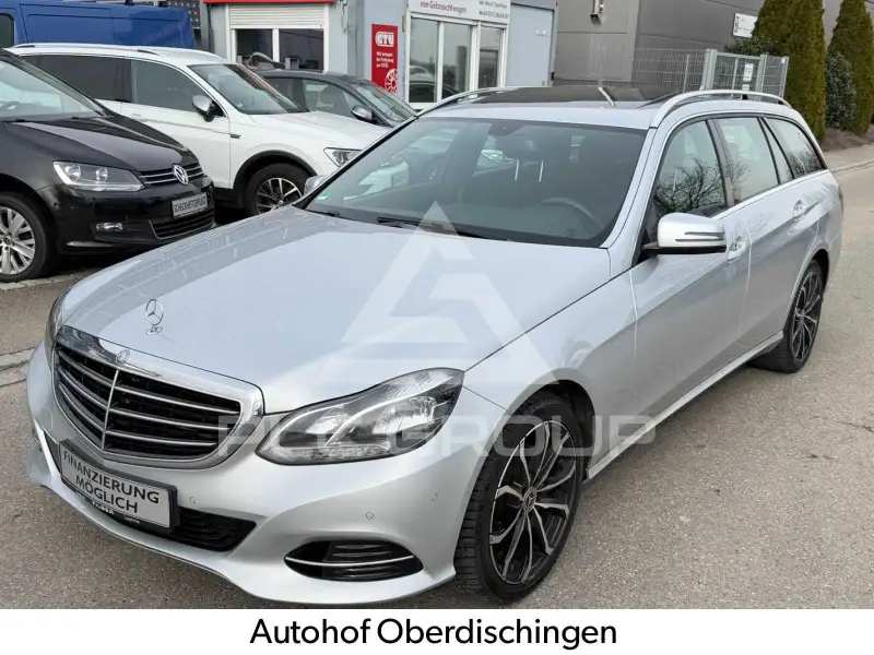 2015 Mercedes Benz E 220
