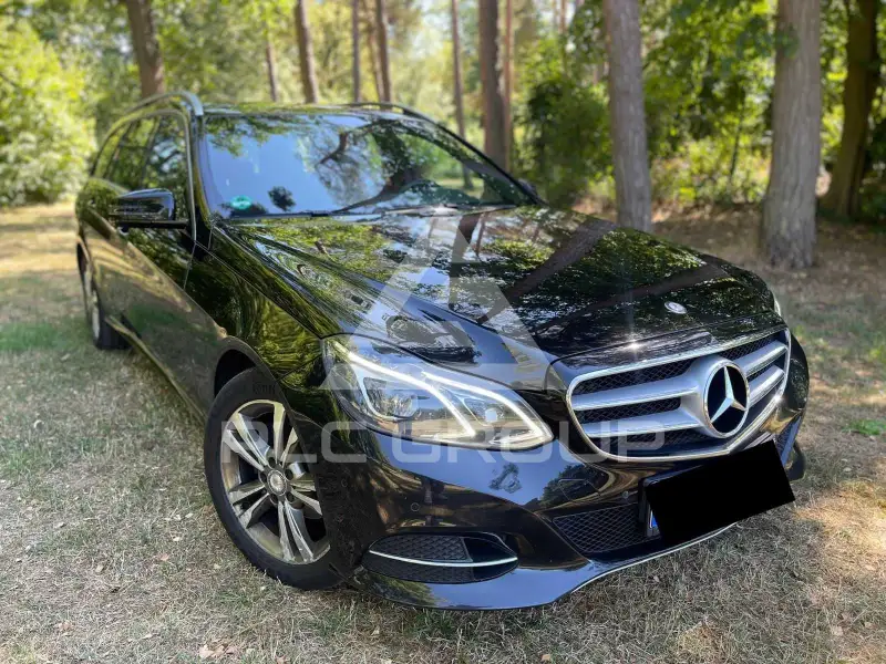 2015 Mercedes Benz E 220