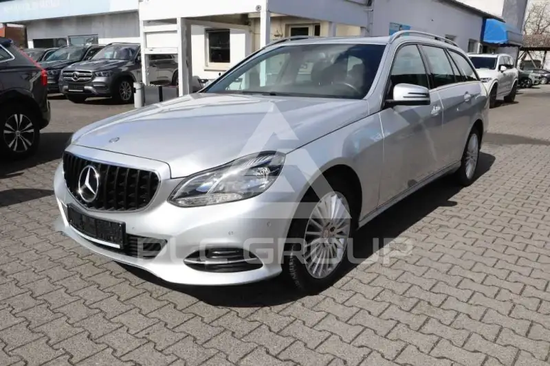 2015 Mercedes Benz E 220
