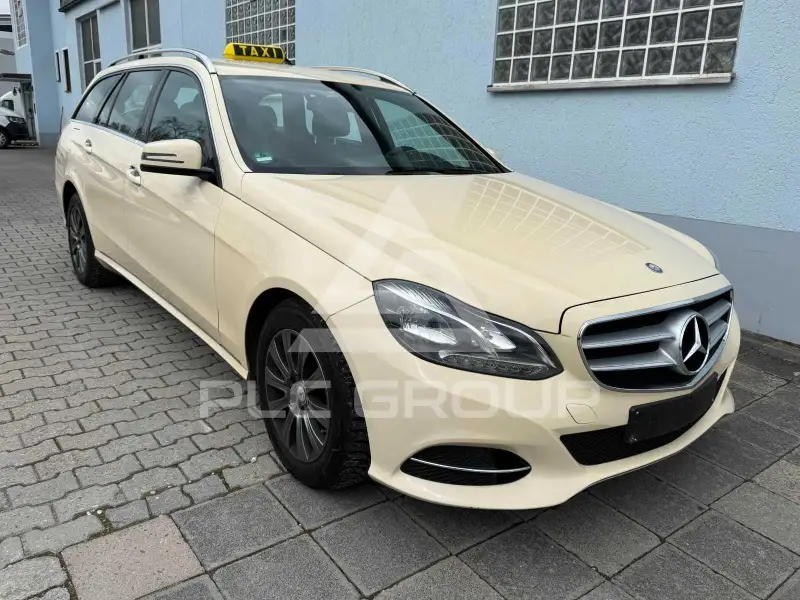 2015 Mercedes Benz E 220