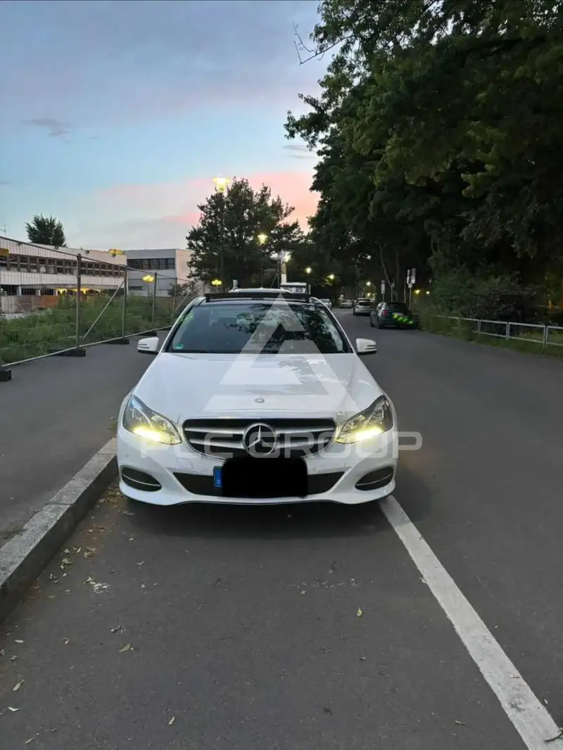 2015 Mercedes Benz E 220