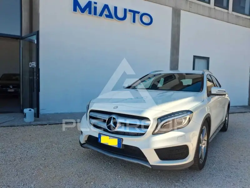 2015 Mercedes Benz GLA 200