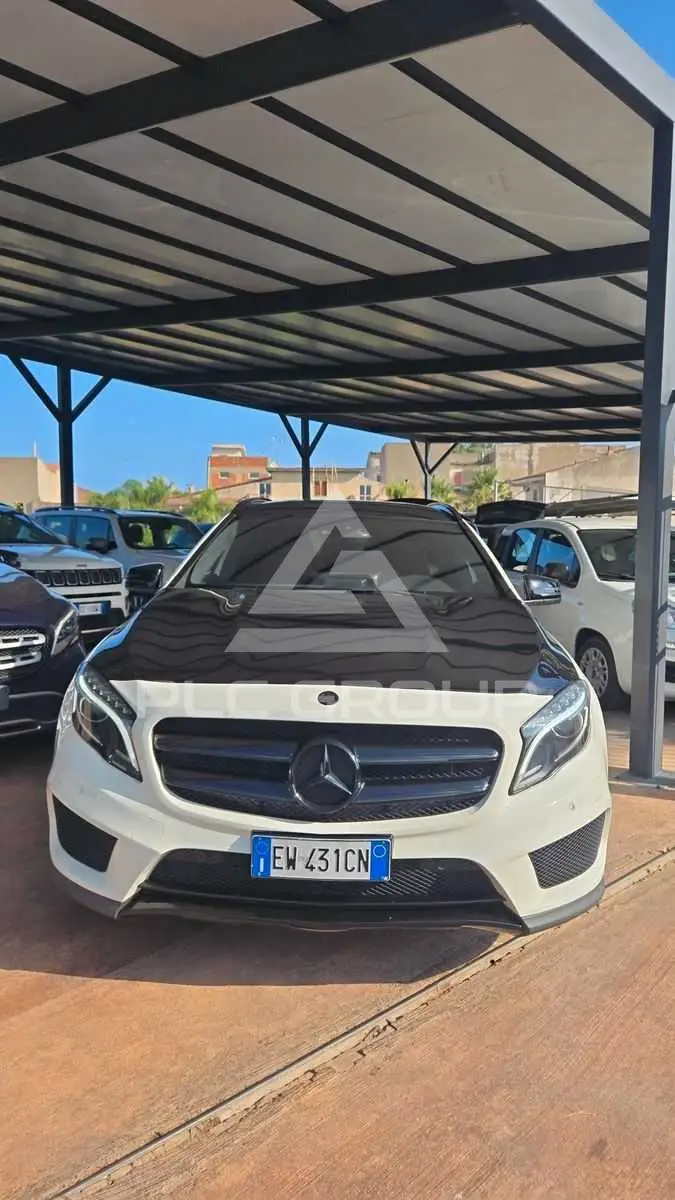 2015 Mercedes Benz GLA 200