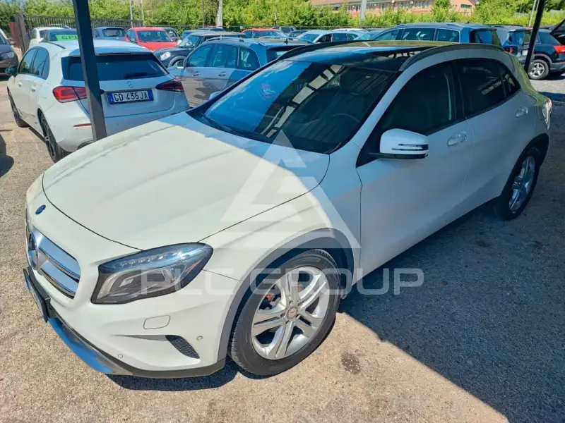 2015 Mercedes Benz GLA 200