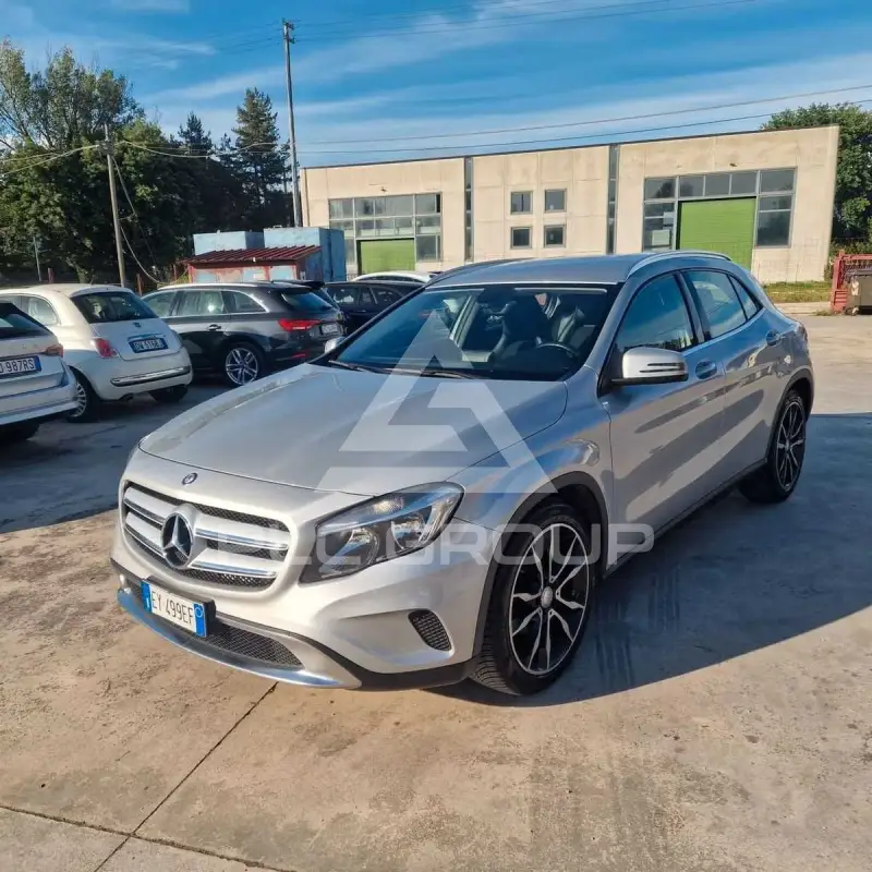 2015 Mercedes Benz GLA 220