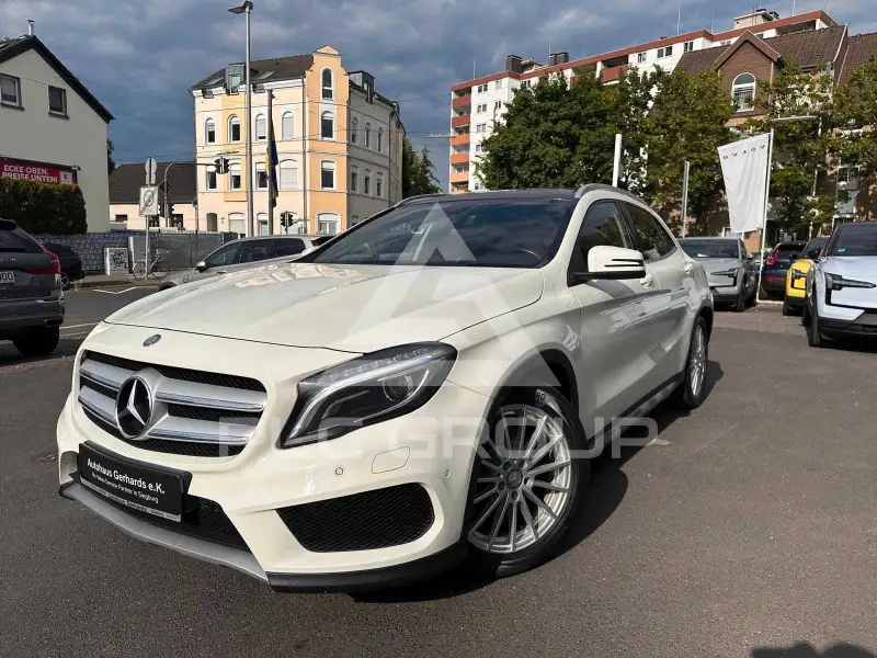 2015 Mercedes Benz GLA 220